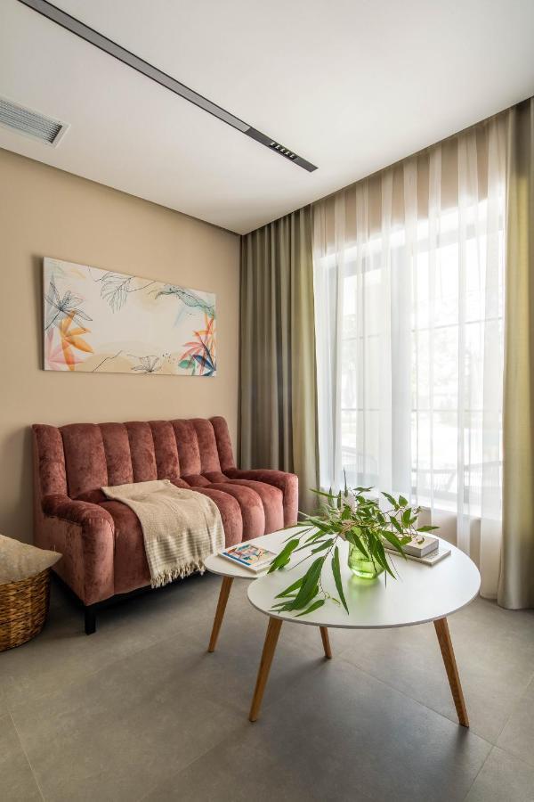Muqtedir Lazy Seal Holiday Cottages Nabran מראה חיצוני תמונה