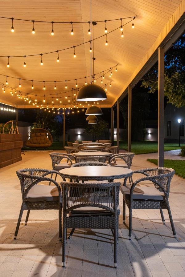 Muqtedir Lazy Seal Holiday Cottages Nabran מראה חיצוני תמונה