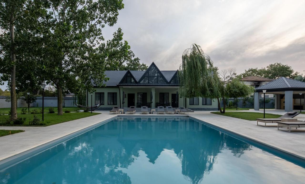 Muqtedir Lazy Seal Holiday Cottages Nabran מראה חיצוני תמונה
